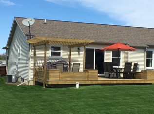 8932 Jacaranda Dr, Dimondale, MI 48821