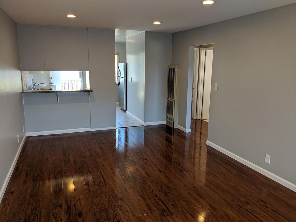 1st image of 676 Grand Fir Ave APT 4