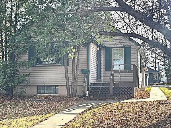 710 16th St N, Virginia, MN 55792