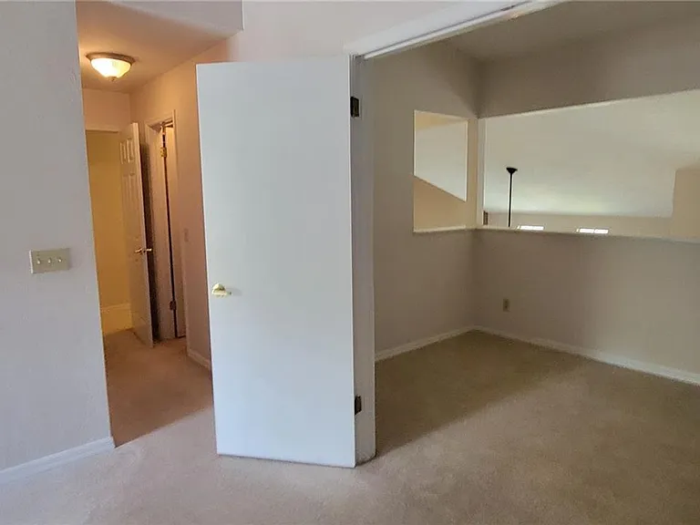 340 NW 48th Blvd — Photo 9