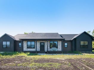 5044 E Mount Hope Hwy, Grand Ledge, MI 48837