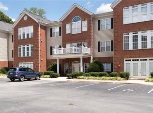 524 College Rd APT 104, Greensboro, NC 27410