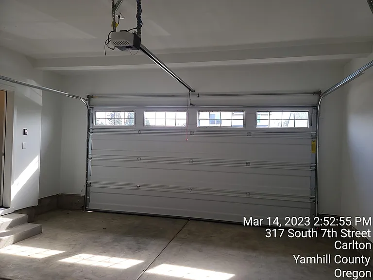 696 E Wilson St — Photo 20