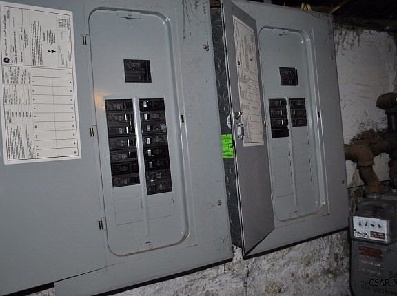 2nd image of 212 Washington St