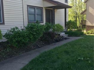 5027 Johnnycake Rdg NE, Canton, OH 44705