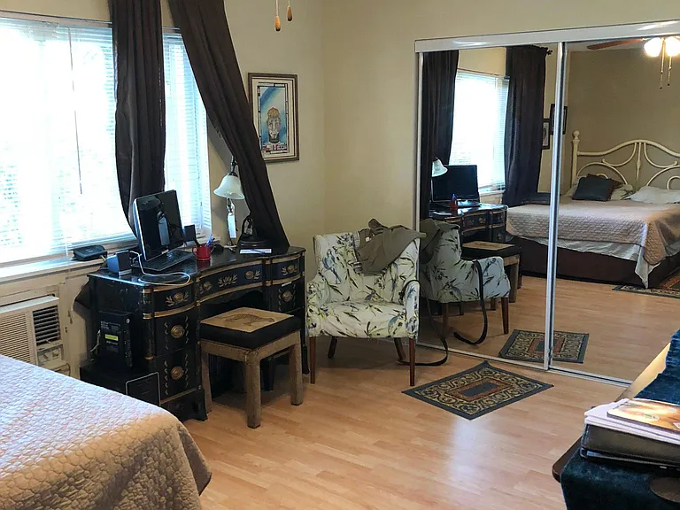 707 E Falcon Dr #110 — Photo 14