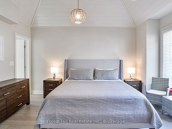 2nd image of 2054 Peninsula Rd #16