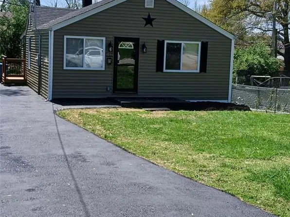 9550 Flora Ave, Saint Louis, MO 63114