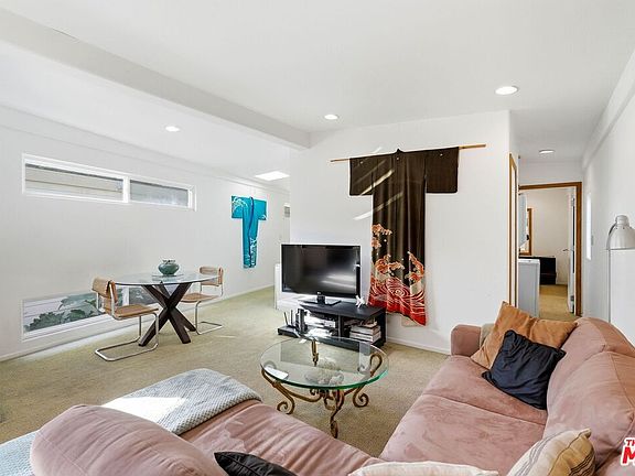 3rd image of 67 Paradise Cove Rd