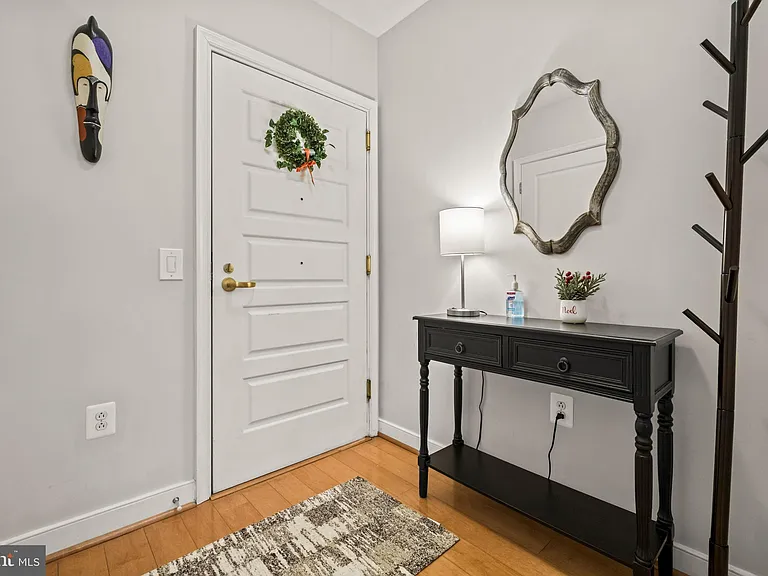 631 D St NW #845 — Photo 36