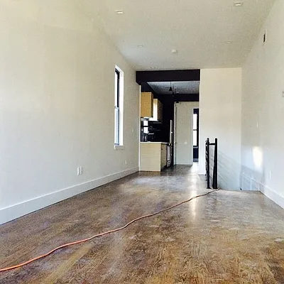 Rented by Sher Management | media 24