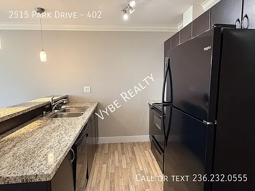 2515 Park Dr #402 Photo 1 2515 Park Dr #402 Photo 1