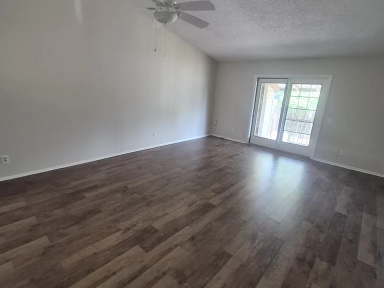 1606 Dixie Hwy #B — Photo 1