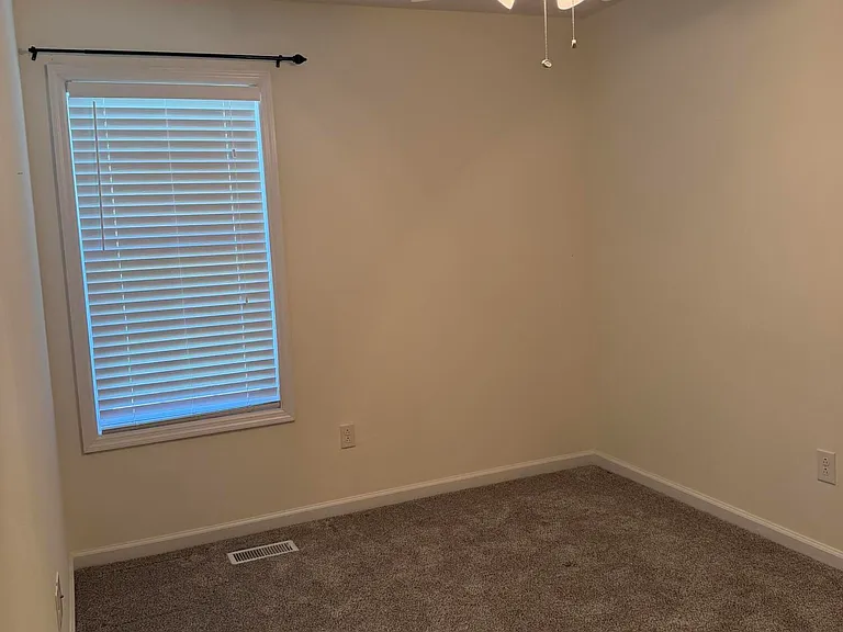 640 Date Palm Cir — Photo 18