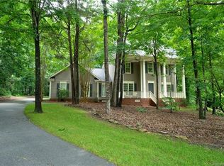 2918 White Locust Ct, Matthews, NC 28104