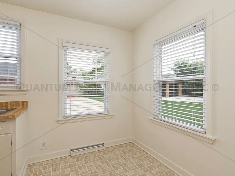 5034 N Bay Ridge Ave — Photo 9