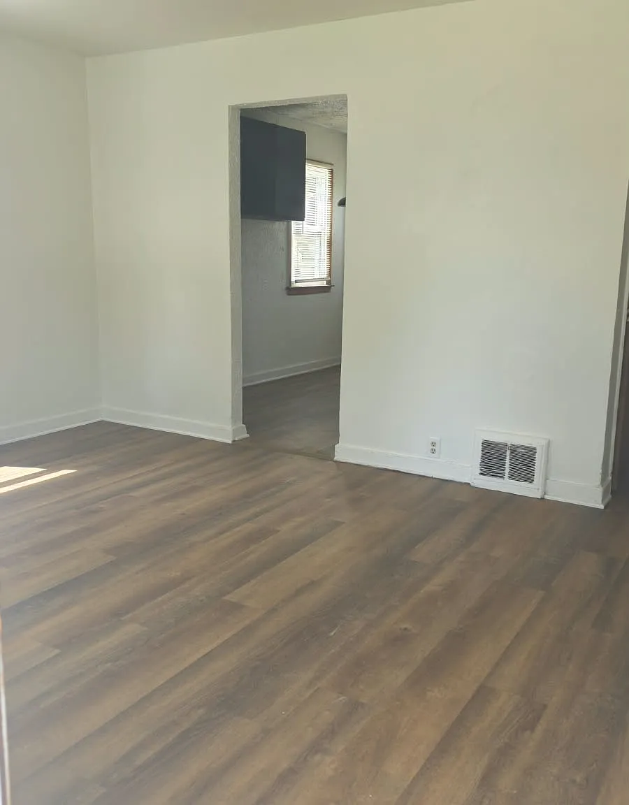 2 bed, $1,375 — Photo 3
