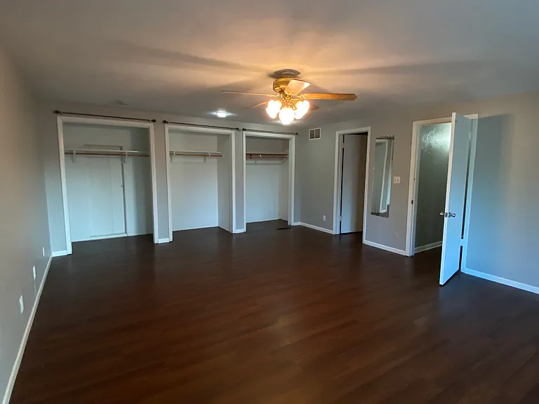 1011-1013 Charles St #AB — Photo 7