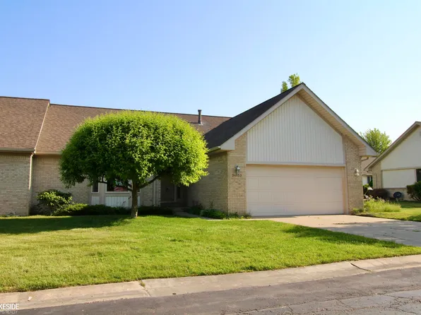 34853 Meadowlark Ln #34, Richmond, MI 48062