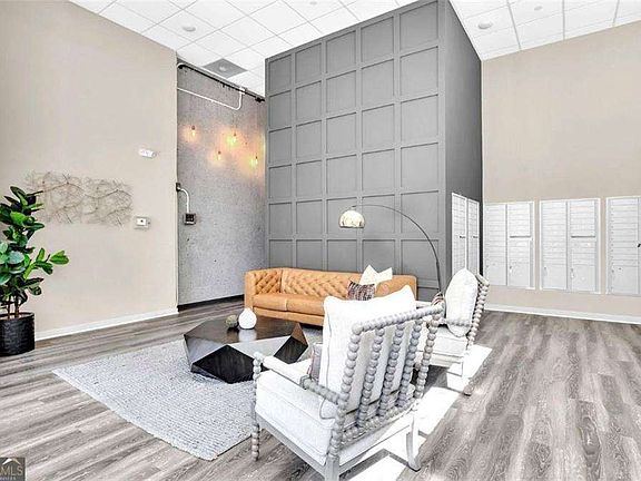 3rd image of 525 Parkway Dr NE #313