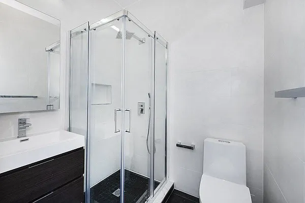 Rented by Ankor Management | media 21