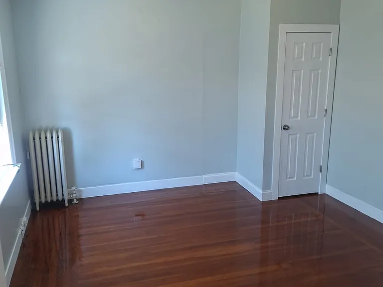 355 Sherman Ave #3 — Photo 5