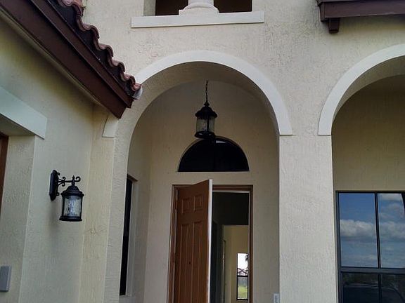 3rd image of 4995 Milano St