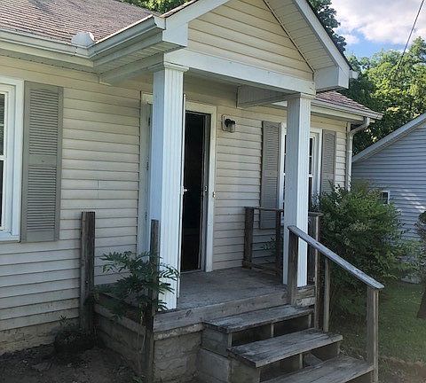 2nd image of 129 Carlisle Ave
