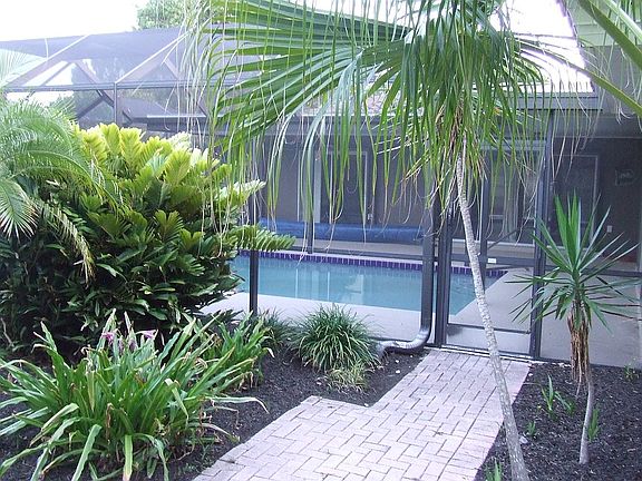 5th image of 435 Bellini Cir