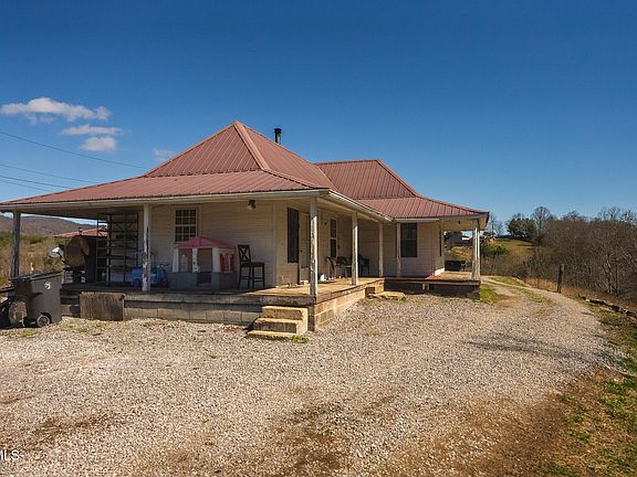 3rd image of 179A Sutton Hollow Rd