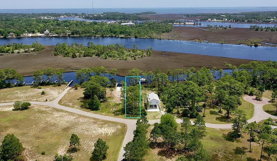 1st image of 519 Shellys Loop Rd