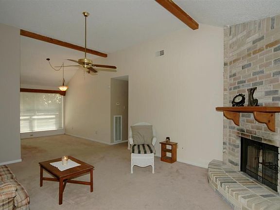4th image of 5412 Teameadow Dr