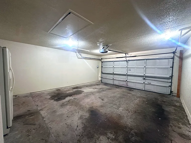 2318 Crystal Creek Ln — Photo 23