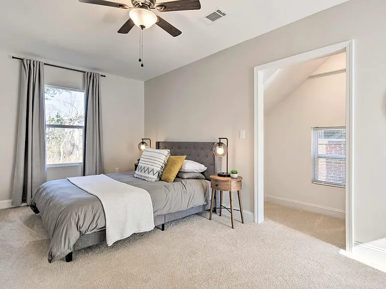 2488 Mellville Ave — Photo 15