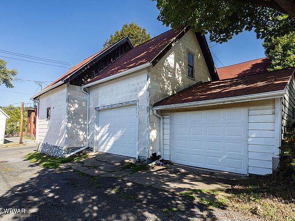 5th image of 1031 Hepburn St