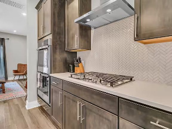 4th image of 4503 Durant Ave