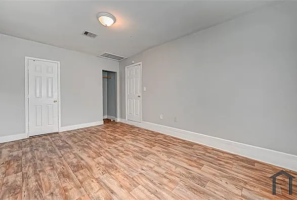4203 Tavenor Ln — Photo 16