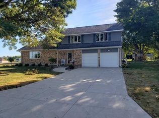 3604 14th Ave, Sterling, IL 61081