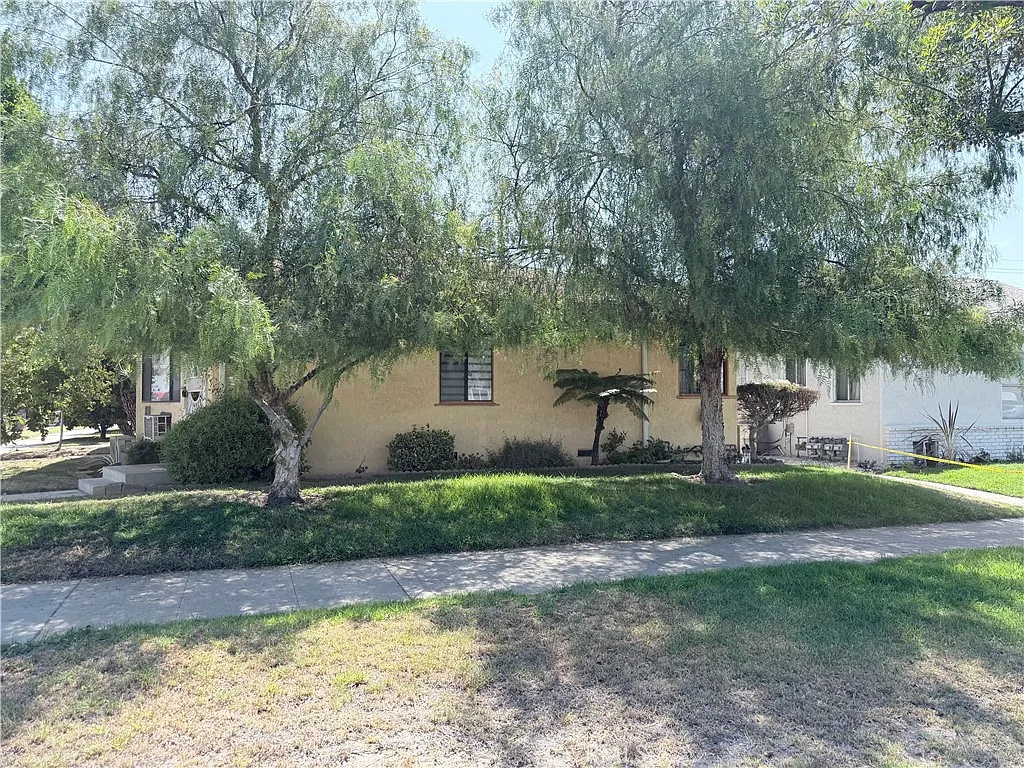 1 bed, 650 sqft, $2,000 — Photo 2