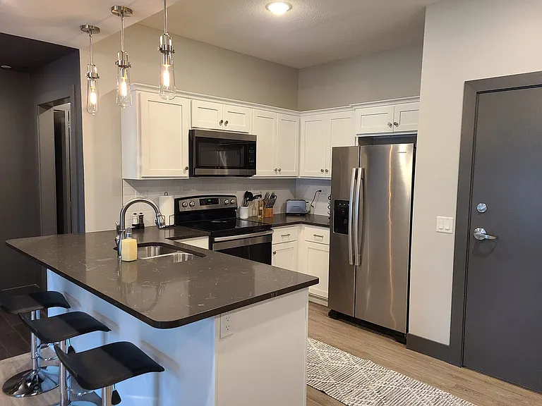 520 Neil — Photo 24