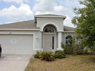 3005 Prairie Iris Dr, Land O Lakes, FL 34638