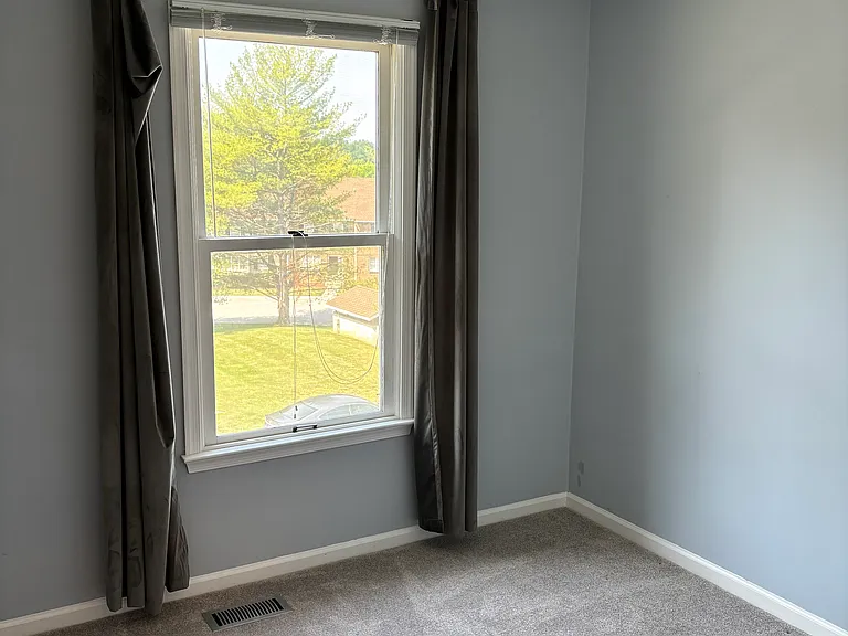 3906 Fox Pointe Ct — Photo 8