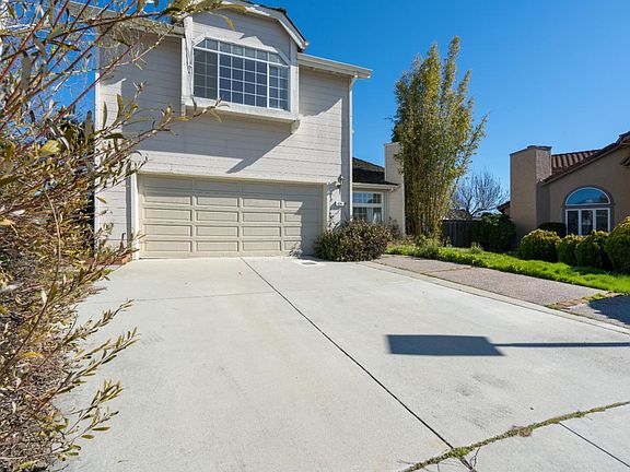 2nd image of 626 Harbor Colony Ct
