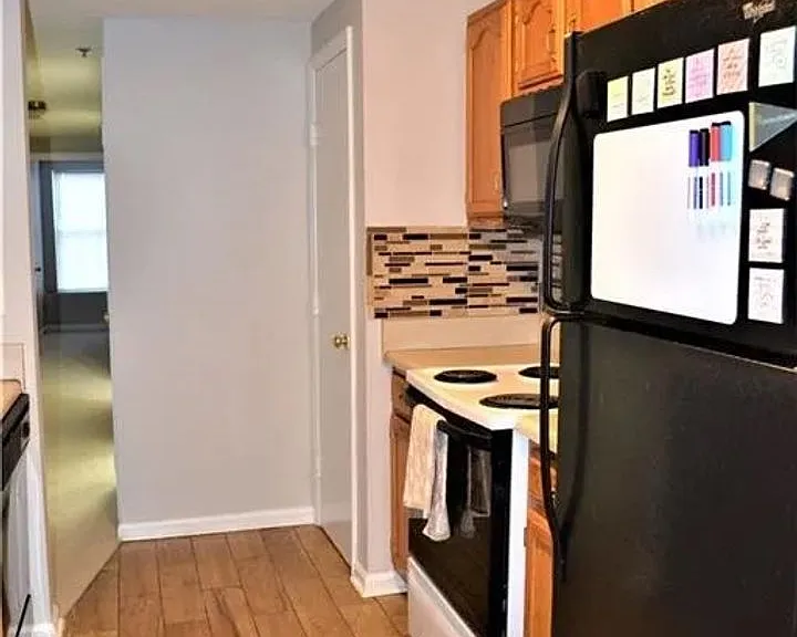 1649 Arlyn Cir #A — Photo 16