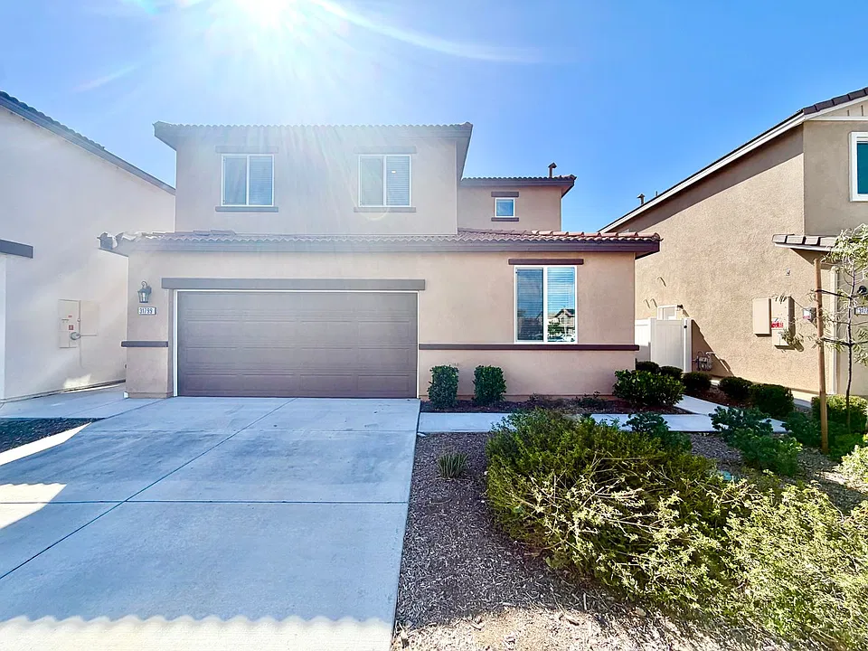 31799 Woodbank Way