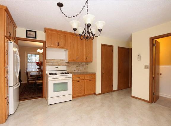 5th image of 7801 Kyle Ave N