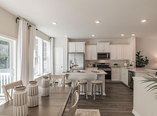 38 Stanton Rd, Mount Holly, NJ 08060