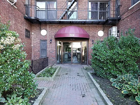 Rented by NY Metro Realty Group | media 29