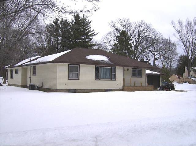 2nd image of 110 Glendale Ln