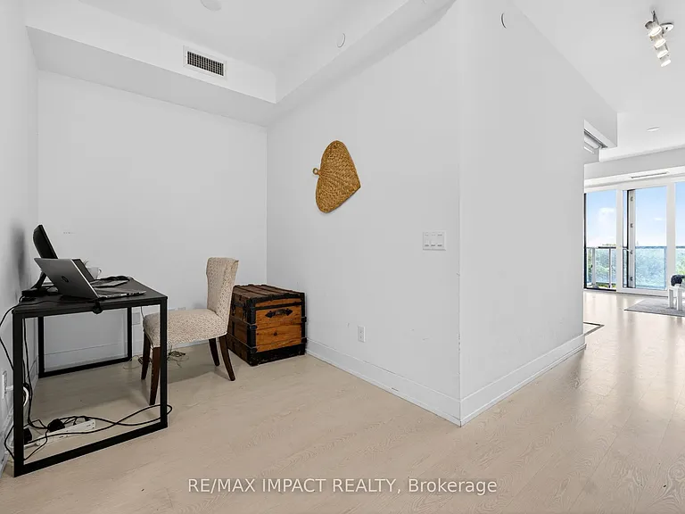 308 Jarvis St #813 — Photo 24